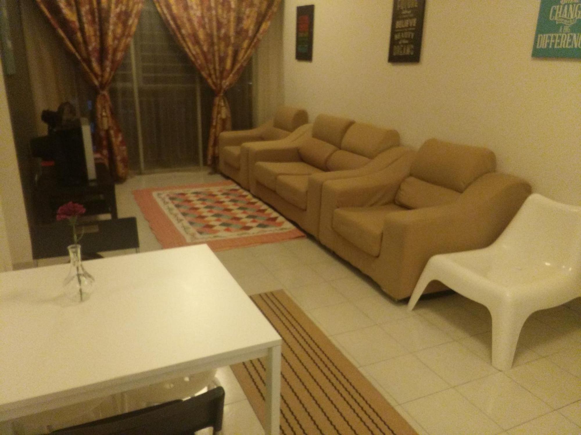 Homestay D 11 Putrajaya Netflix Wifi Exterior foto