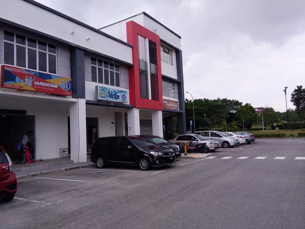Homestay D 11 Putrajaya Netflix Wifi Exterior foto
